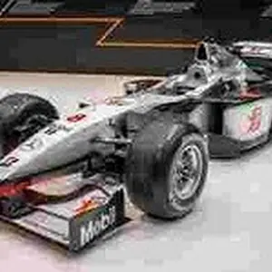 Mclaren MP4/13 8 (1998) - Připraveno k odeslání