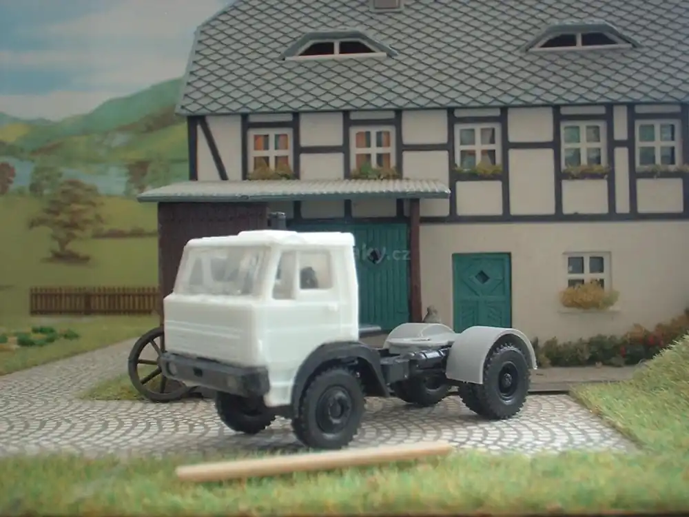 Zvýhodněná cena - TT - Liaz tahač / Es Pečky 19411